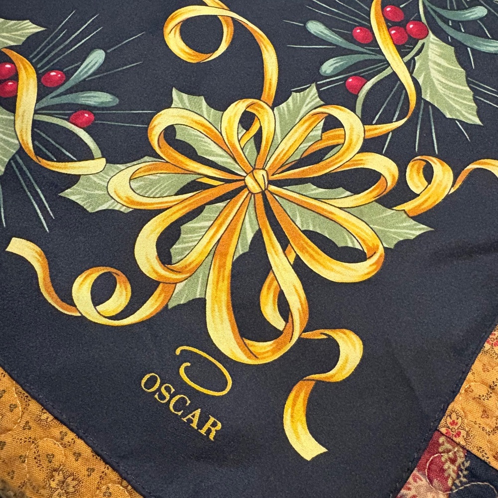 Oscar De La Renta Silk Holiday Scarf 34”X 34” Lovely! View 2